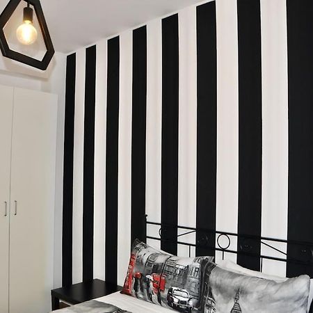 מילאנו M.Aurelio Black & White מראה חיצוני תמונה